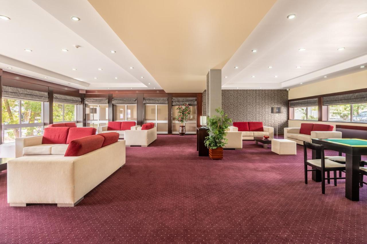 Hotel Colmeia Monte Real Eksteriør bilde