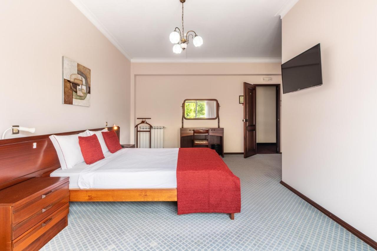 Hotel Colmeia Monte Real Eksteriør bilde