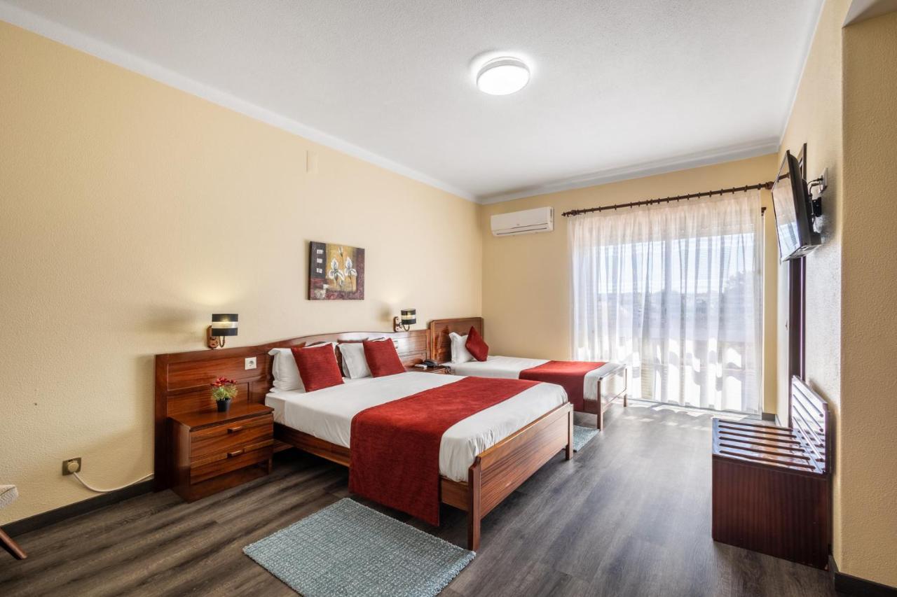Hotel Colmeia Monte Real Eksteriør bilde