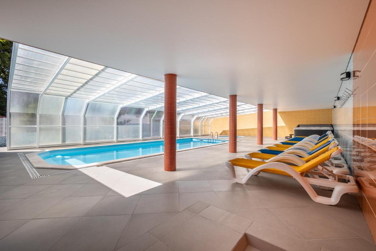 Hotel Colmeia Monte Real Eksteriør bilde